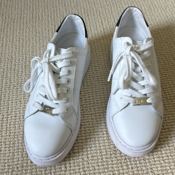 LAUREN RALPH LAUREN Women's Angeline IV Lace-Up Platform Sneakers - Picture 9 of 14